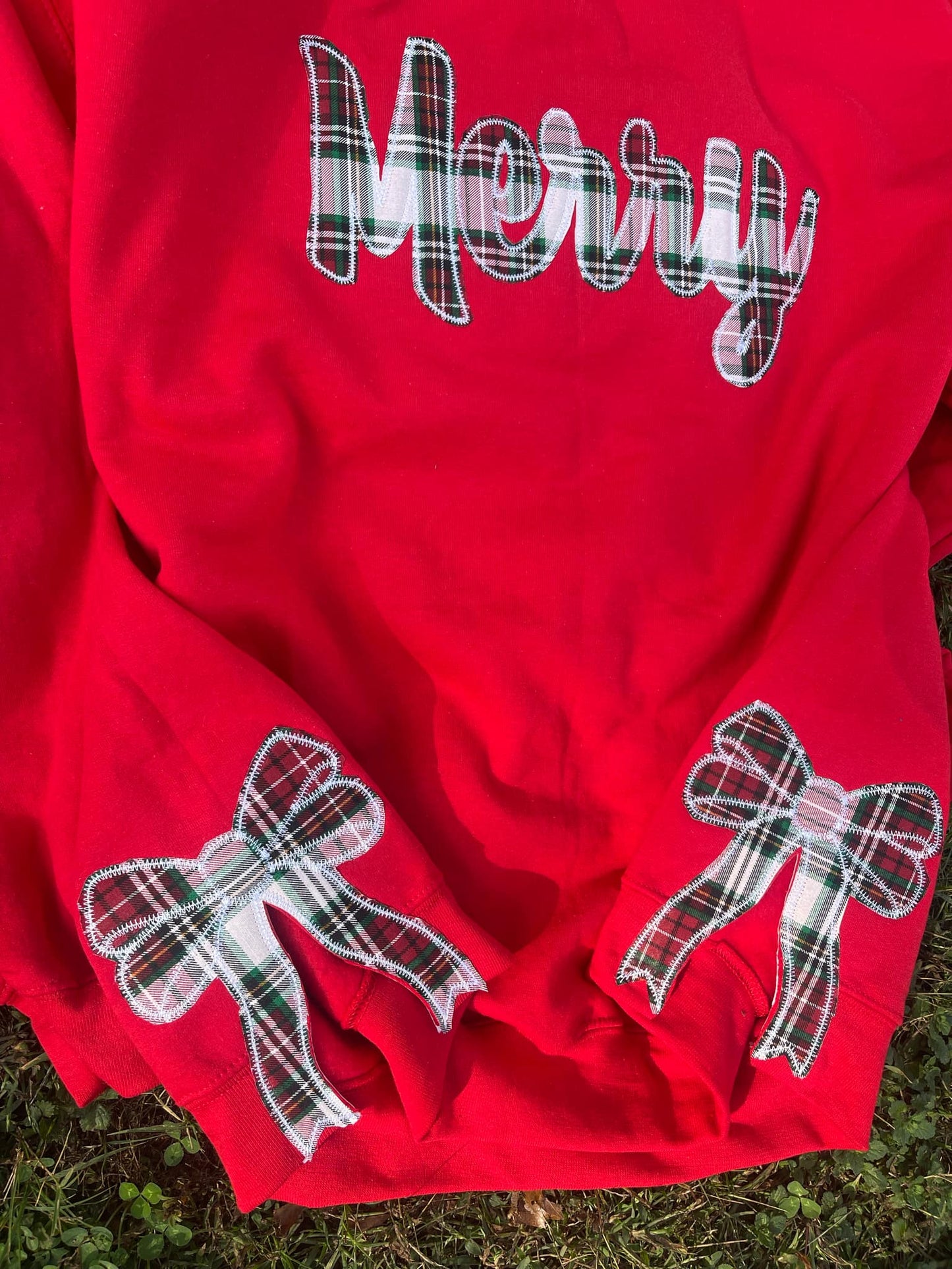 Merry Plaid Fabric Applique with Optional Side Bows Christmas Holiday Embroidered Sweatshirt