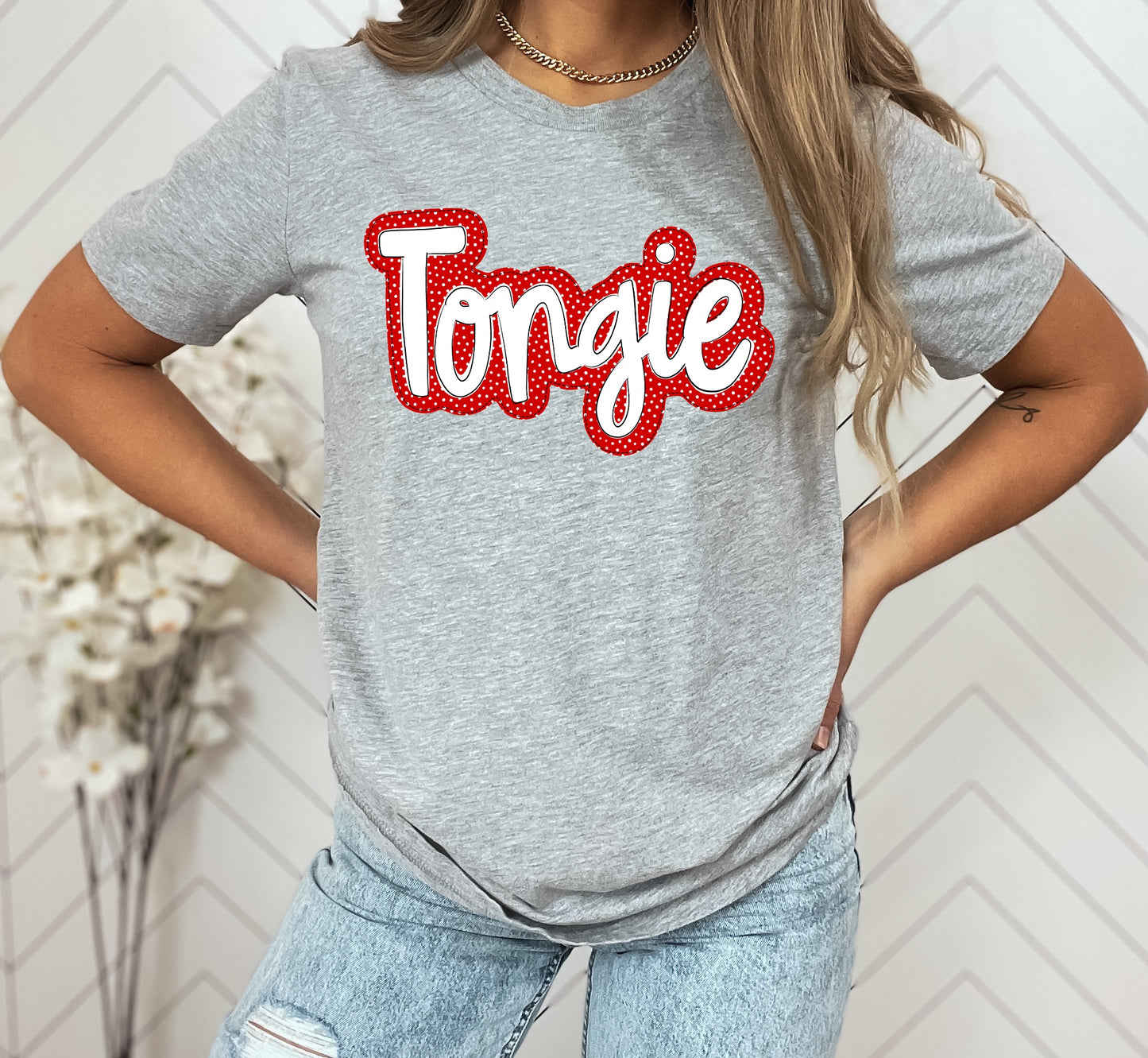 Tongie Faux Applique